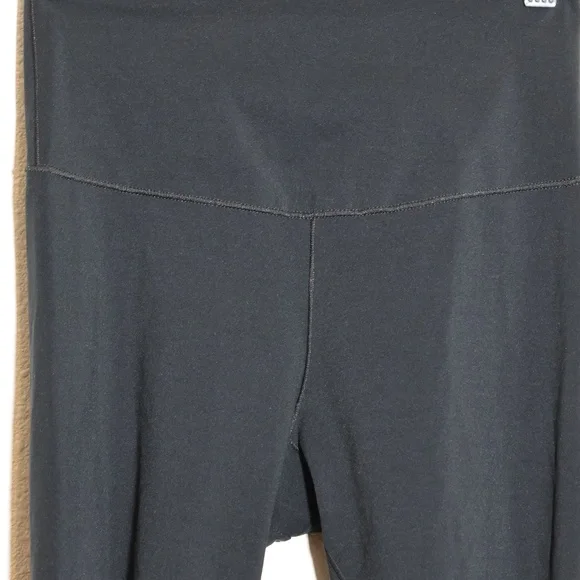 WONE Bike Black Shorts SIZE S